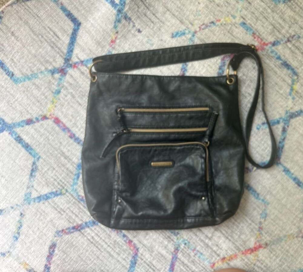 Stone & Co Black Faux Leather Multi-Pocket Crossbody Bag - Picture 2 of 9